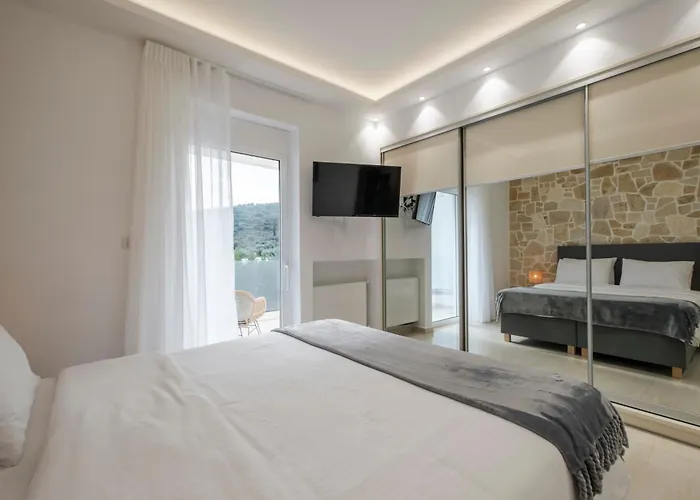 Shemesh Residence